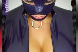 busty. photo 2