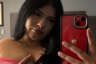CURVY🍑 LATINA MAMI😻