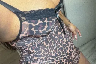 sexy cubana morenita 😍 Latina culo grande 🔥