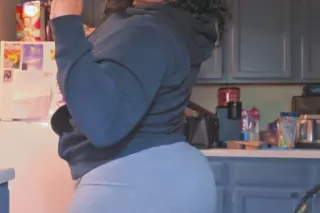 Thick Mulatto "New in Town" photo 4