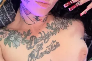 LATINA ARAB GODDESS IM HERE SMALL DICKS ONLY NO BLACK OR MIXED MEN photo 7