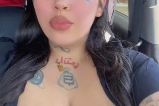 Busty Babe waiting to please you 😍😘 Available now 💦 photo 3
