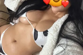 new Colombian available for incall or outcall
