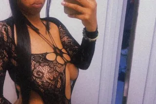 Available ! I DO FACETIME SHOWS & SELL CONTENT ! ASK FOR OUTCALL SPECIALS 💋 photo 4