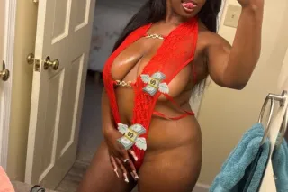 HEY NOW!Finer than wine Im Also 5'5 And Divine photo 2