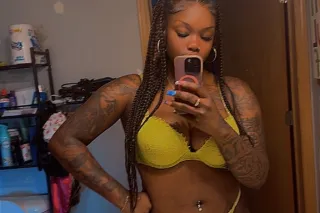 WELL HELLO KINGS THE QUEEN IS HOME ♀THE REAL NAOMI💯 TATTOOS AND FACETIME DONT LIE photo 2