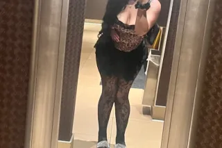 Thick Latina Mommy photo 4