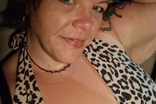voluptuous VIXEN 67 IN AZZ photo 11