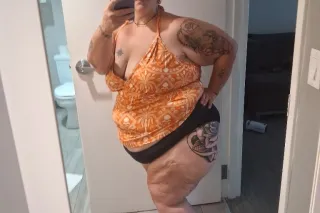 voluptuous VIXEN 67 IN AZZ