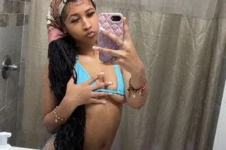 petite shii with a good vibe💋 photo 3