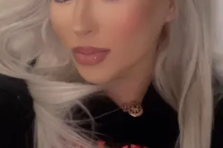 BLONDE BOMBSHELL😏😘💕 HIS FAVORITE SNOW BUNNY🐇 photo 9
