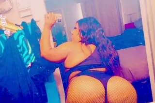 BUSTY BUBBLE BOOTY BBW photo 10