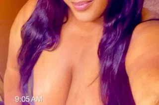 BUSTY BUBBLE BOOTY BBW photo 5