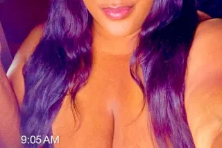BUSTY BUBBLE BOOTY BBW photo 8