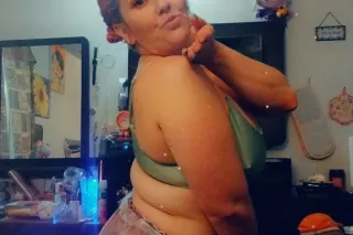 I love being a dirty little slut! who wants to play with me