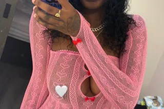 Im BACKKK your favorite sexcc / short / slim brownskin 😩 LETS PLAYYYYYY💦