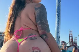 LATINA CALIENTE photo 3