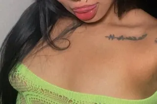 New in town 😘✨🍯 photo 11