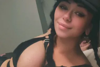 busty goth babe pleaser, sweet & sensual photo 5